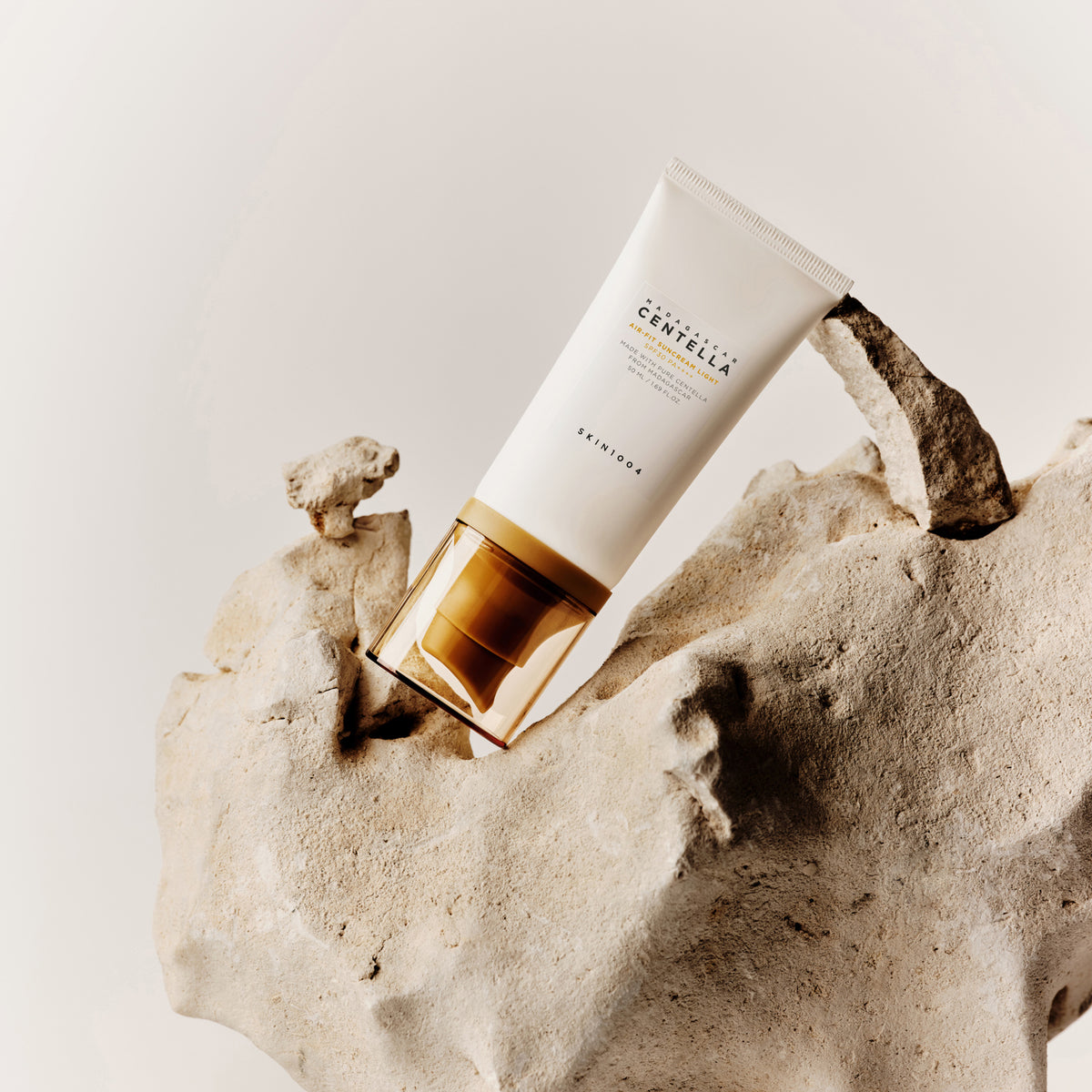 Air-Fit Suncream Light Spf 30 Pa++ - Skin1004 Madagascar Centella