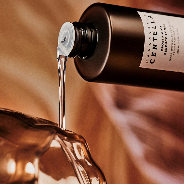 SKIN1004 Madagascar Centella Probio-Cica Essence Toner