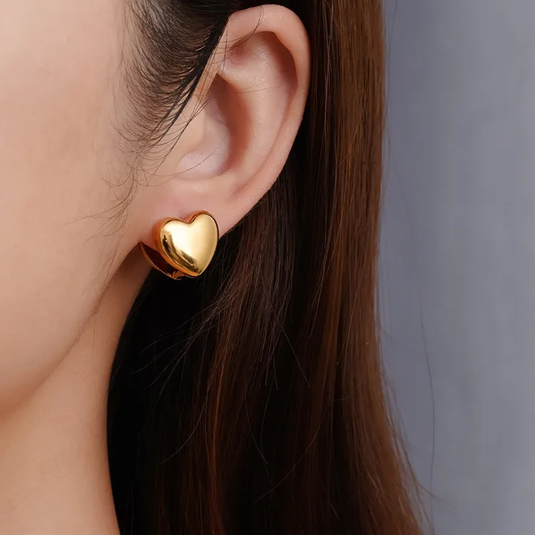 Aretes dobles en forma de corazón