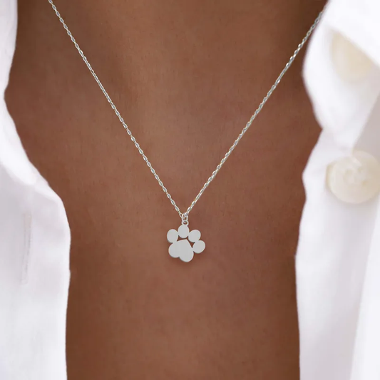 Colgante con dije de huellita