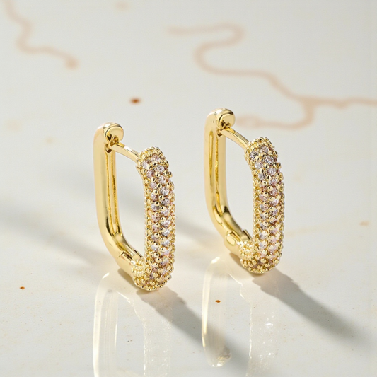 Elegantes argollas cuadradas