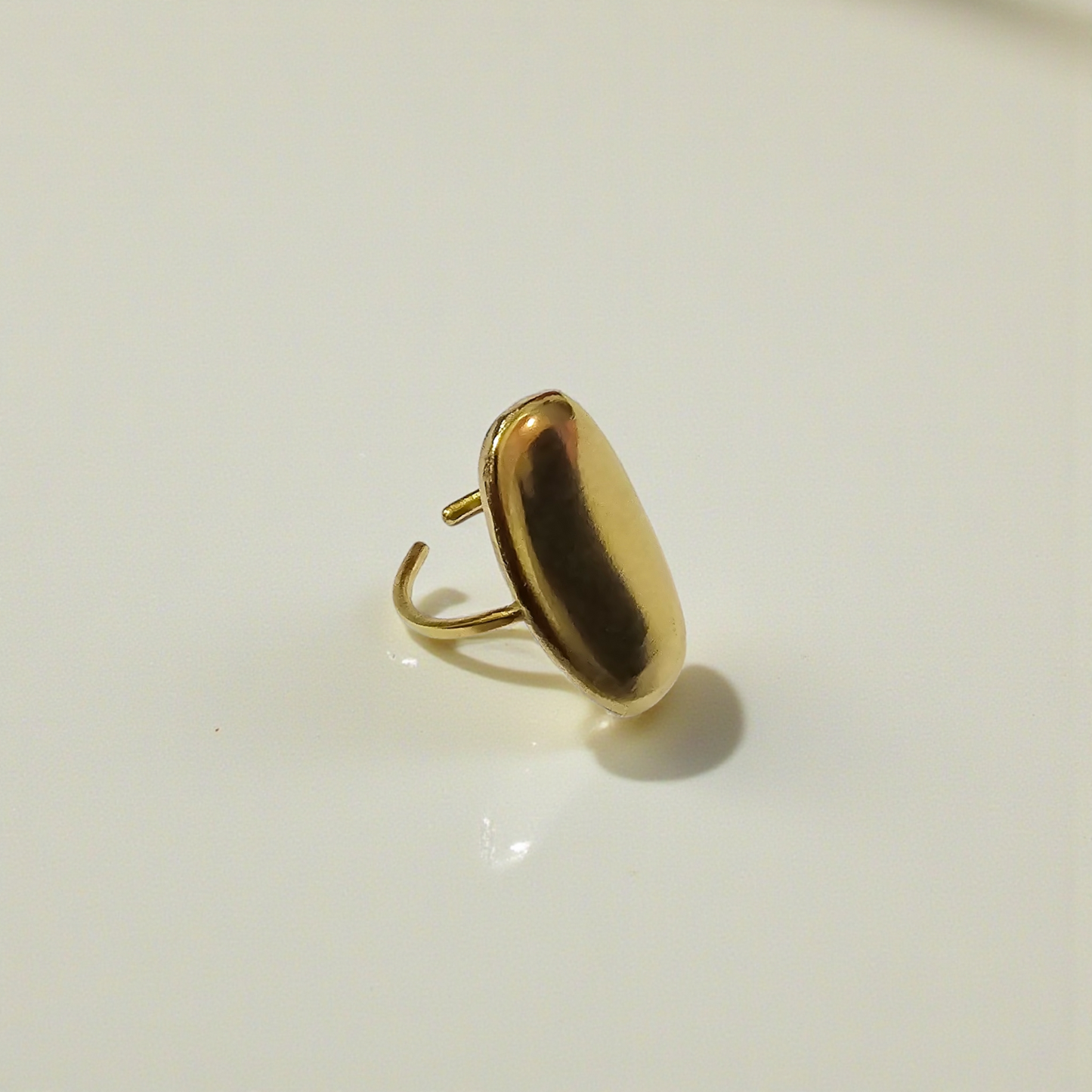Anillo ovalado