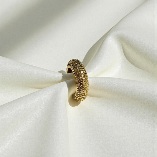 Ear cuff dorado con brillos