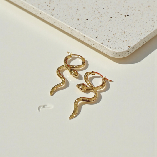 Aretes serpiente