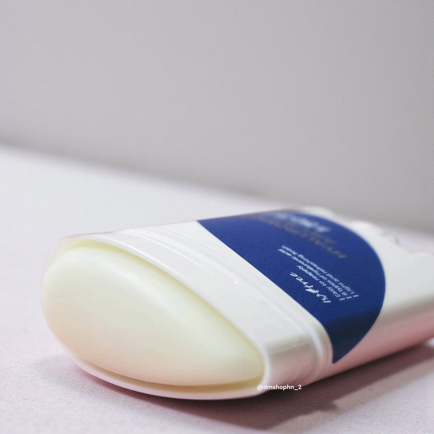 ISNTREE Hyaluronic Acid Airy Sun Stick SPF 50+ PA++++