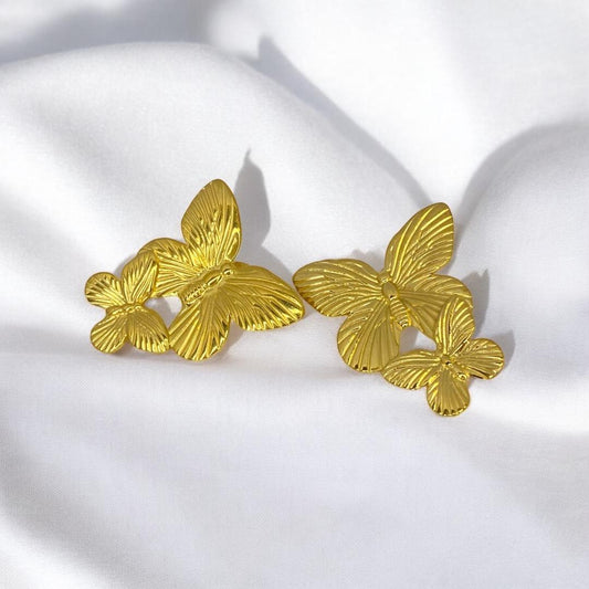 Aretes en forma de mariposa