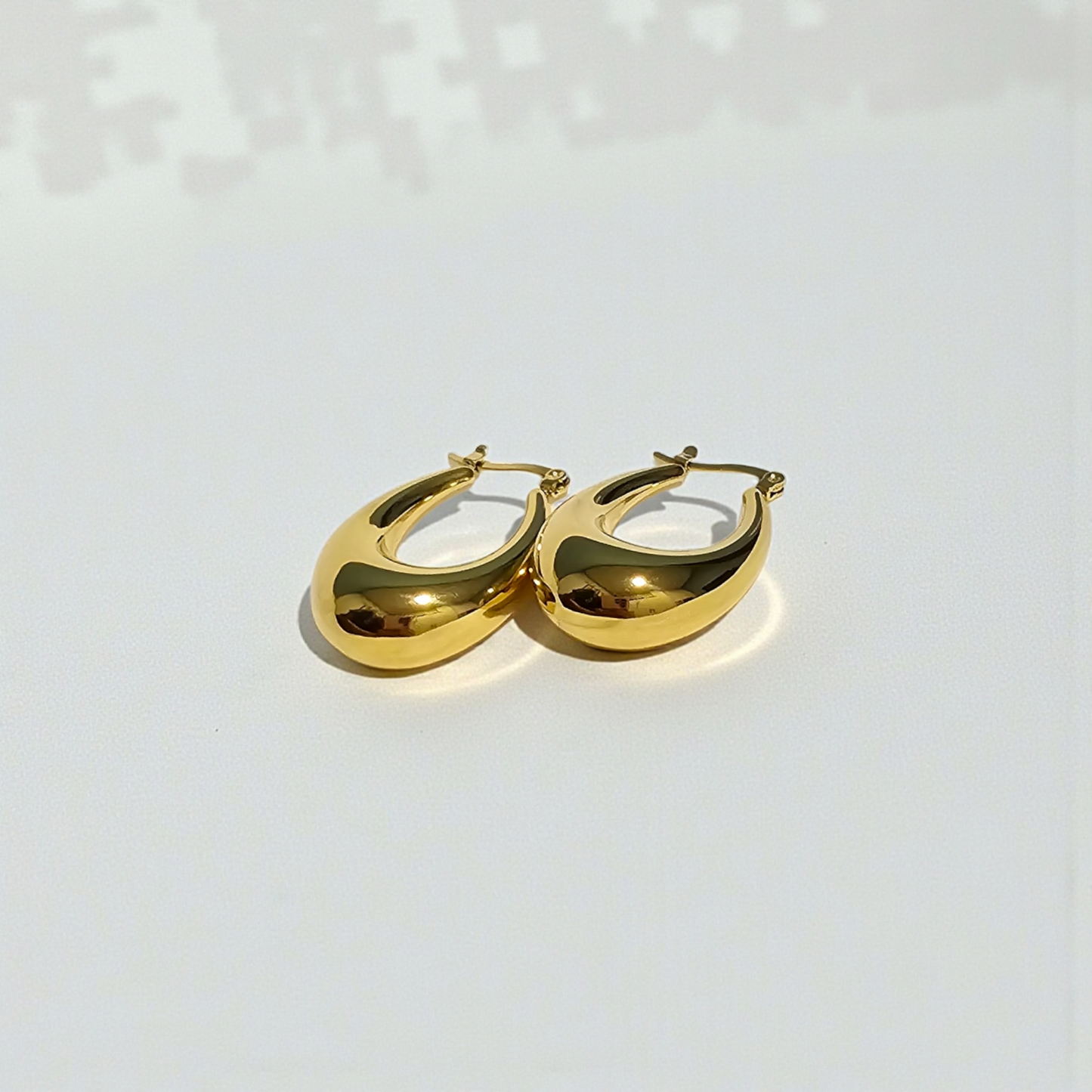 Argollas ovaladas elegantes