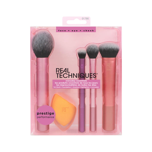 Set de brochas esenciales + Esponja Real Techniques
